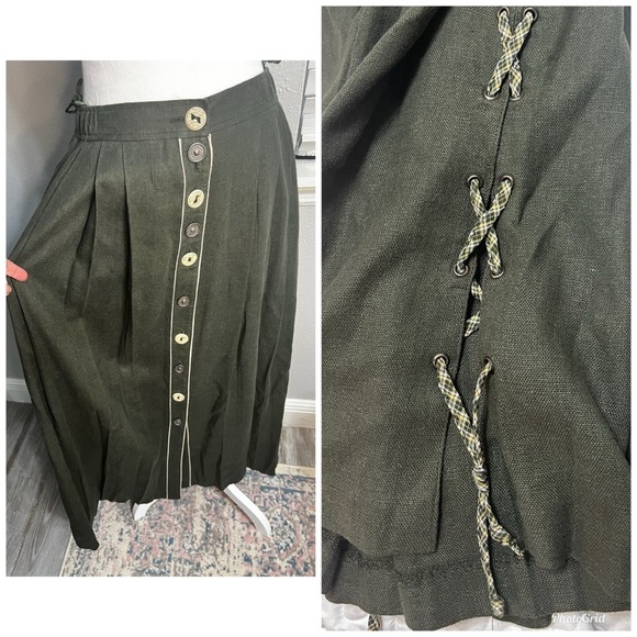 Vintage Dresses & Skirts - Alphorn Maxi Skirt Handmade Bead
Vintage Green Pleated Pockets elastic
Waist